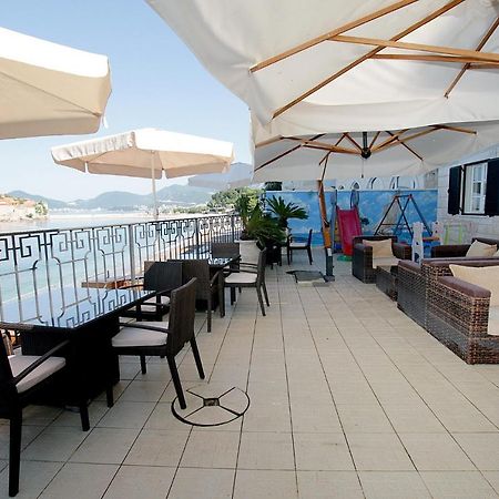 Studio Apartman Sveti Stefan Lägenhet Exteriör bild